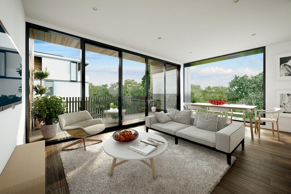 Clayton Serviced Apartments Room Type - Three Bedroom Deluxe Apartment