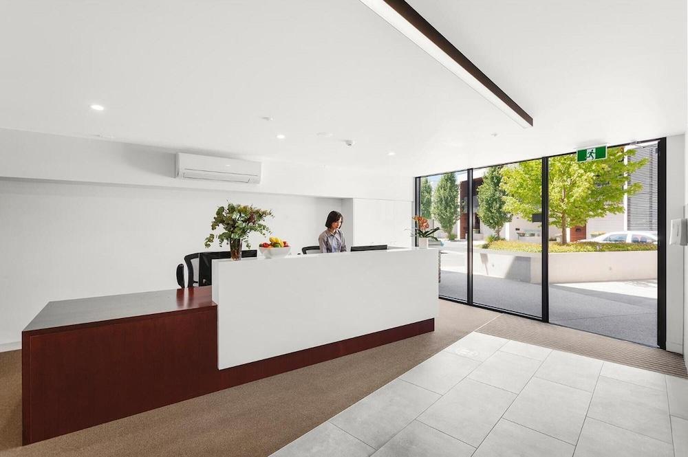 Clayton Serviced Apartments - Tap to explore photos