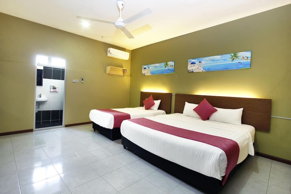 Lavigo Resort Room Type - Standard Triple Room Lavigo Resort Room Type - Standard Triple Room