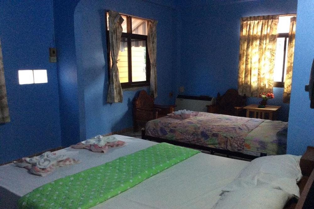 Baan Natcha Room Type - Basic Room with Air Con