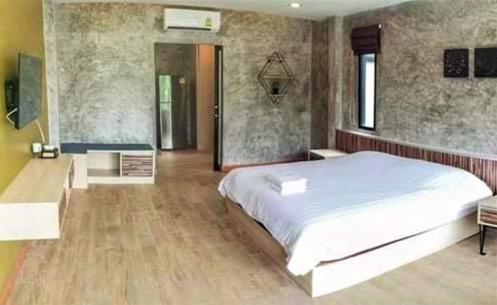 Busaba House Room Type - Deluxe Room, 1 Bedroom