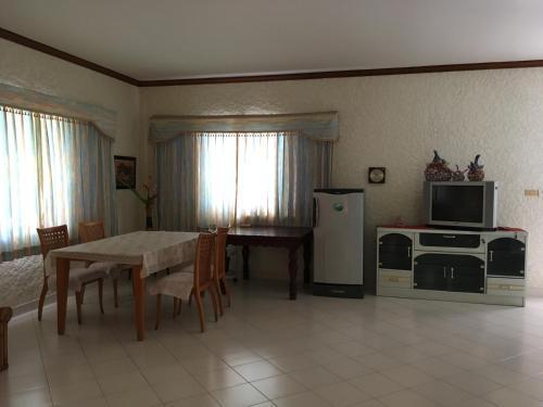 Peaceful homestay - Tap to explore photos