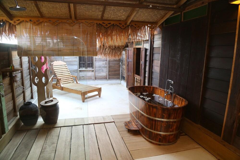 Kunang-Kunang Heritage Villas Room Type - Villa Teriang