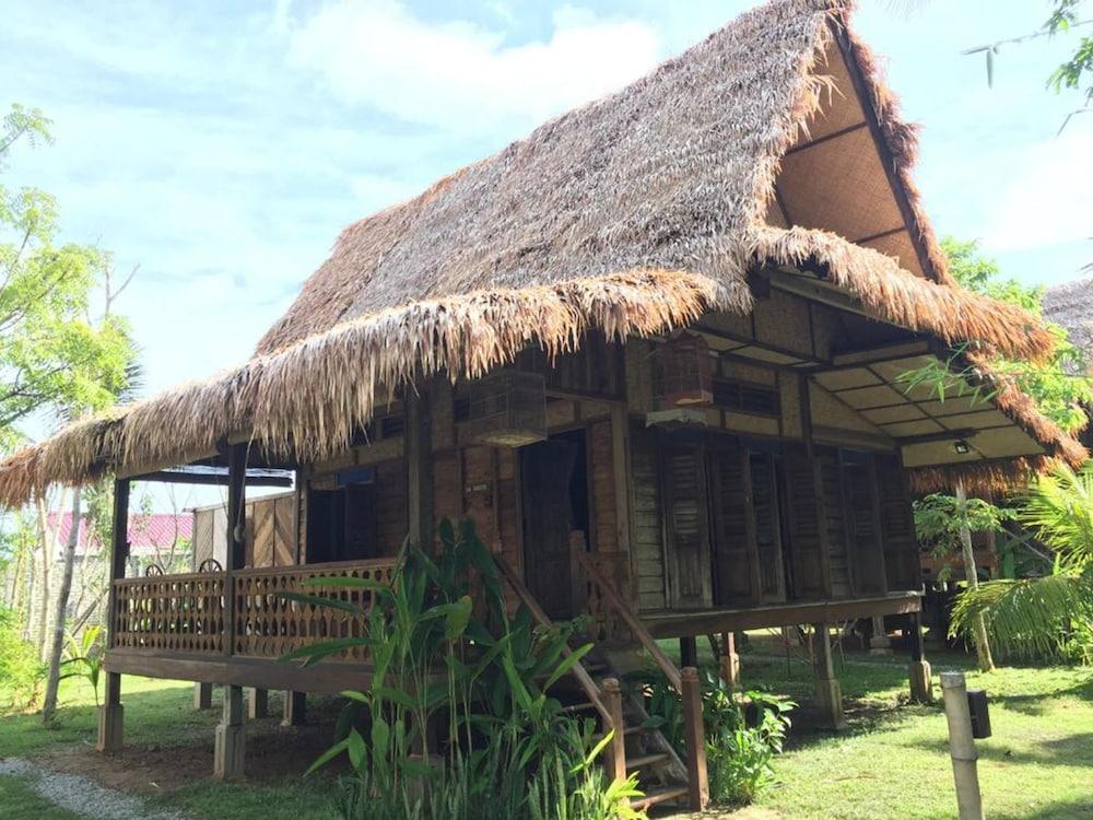 Kunang-Kunang Heritage Villas Room Type - Villa Bekor