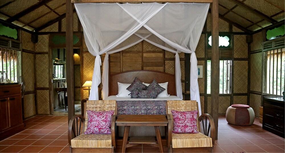 Kunang-Kunang Heritage Villas - Tap to explore photos