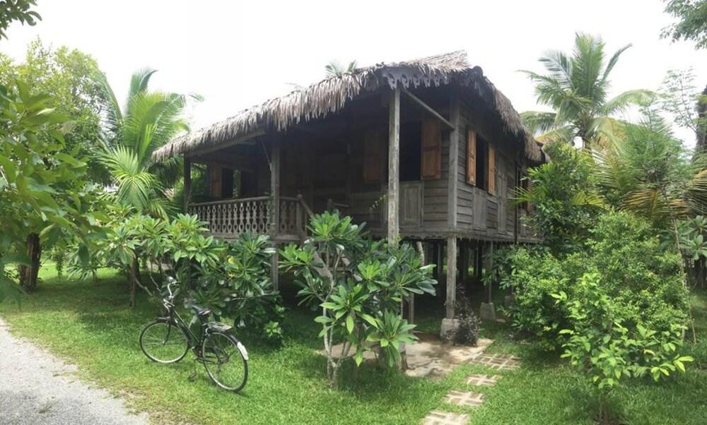 Kunang-Kunang Heritage Villas Room Type - Villa Semat