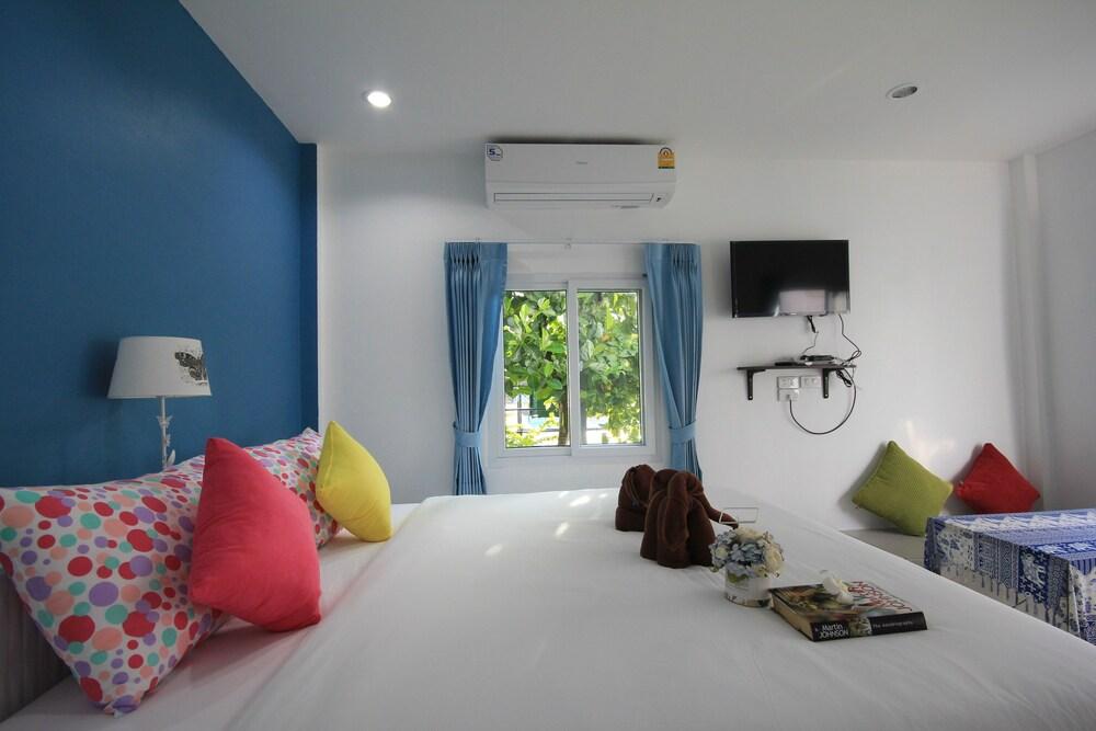 Phannarai House - Tap to explore photos