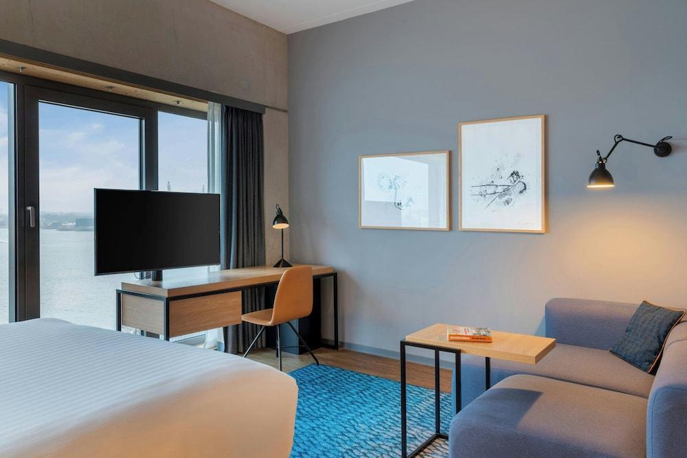 Residence Inn by Marriott Amsterdam Houthavens - Tap to explore photos