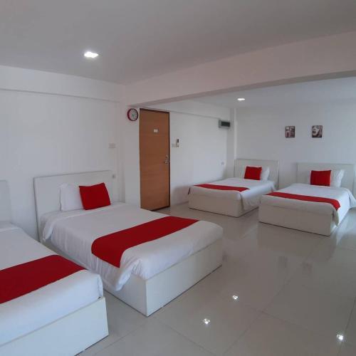 SLT Apartment Bangkok Room Type - Standard Quadruple Room