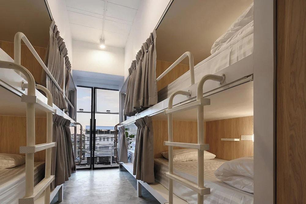Our Nomad Boutique Hostel Room Type - 10-Bed Mixed Dormitory with Balcony
