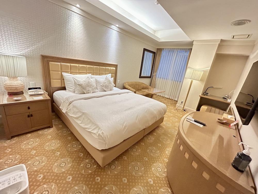 Hotel Pulitzer Jiyugaoka Room Type - Deluxe Double Room