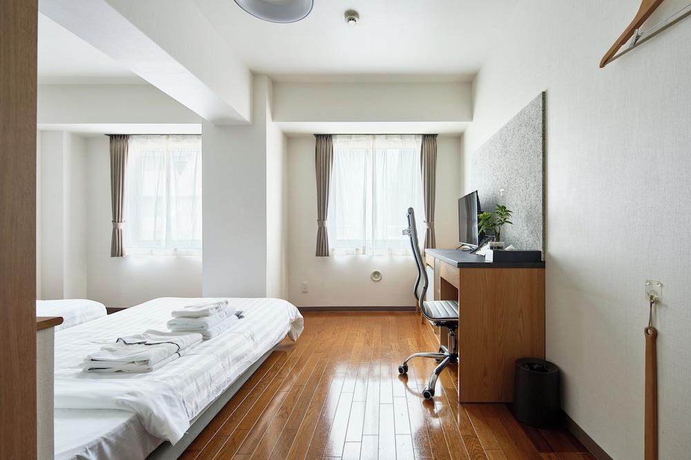 TOKIO's HOTEL Room Type - Comfort Twin Room