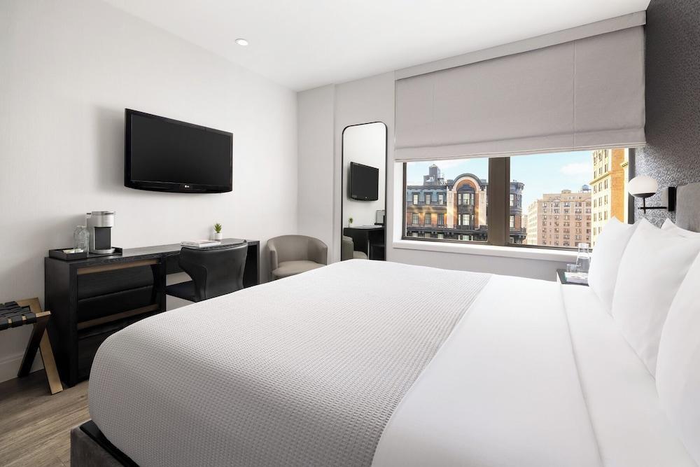 Arthouse Hotel New York City Room Type - Room, 1 King Bed, City View