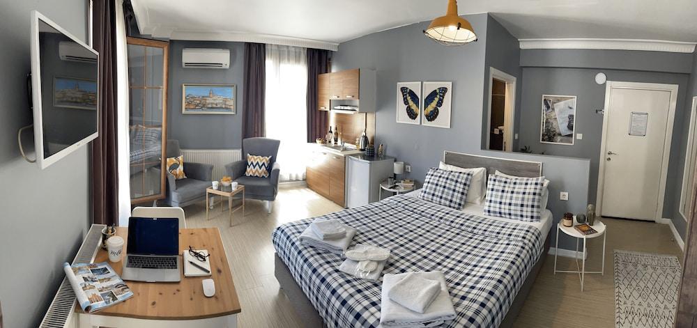 Flats Company - Karakoy Apartment Room Type - Deluxe Studio