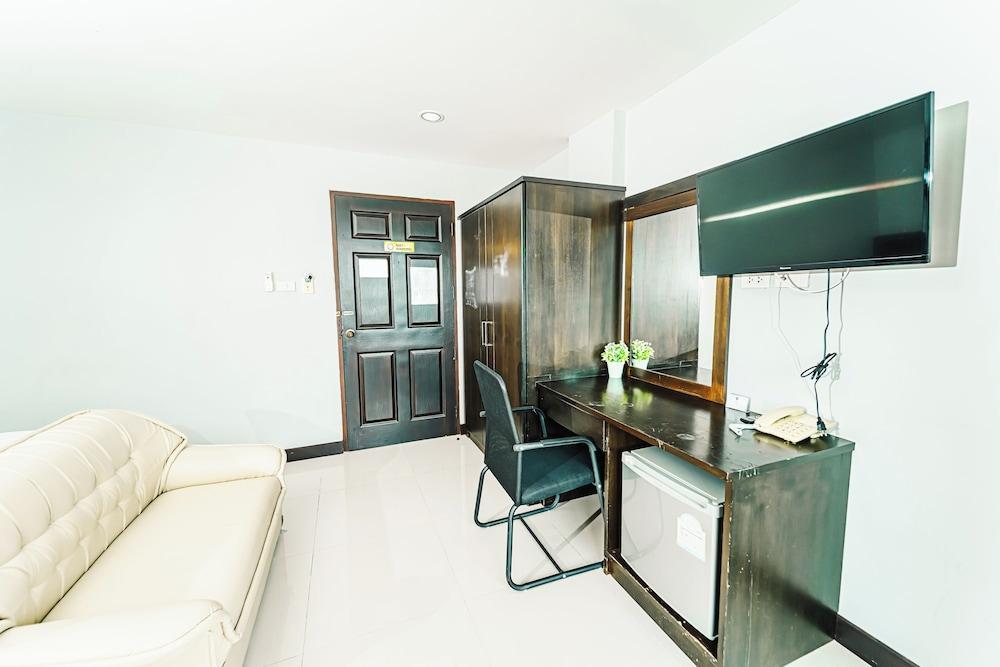 Saiyuan Residence Phuket Room Type - Deluxe Double or Twin Room, Sea View
