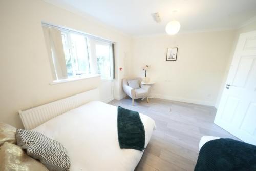 The Close Airport Room Type - Triple Room with Shared Bathroom The Close Airport Room Type - Triple Room with Shared Bathroom