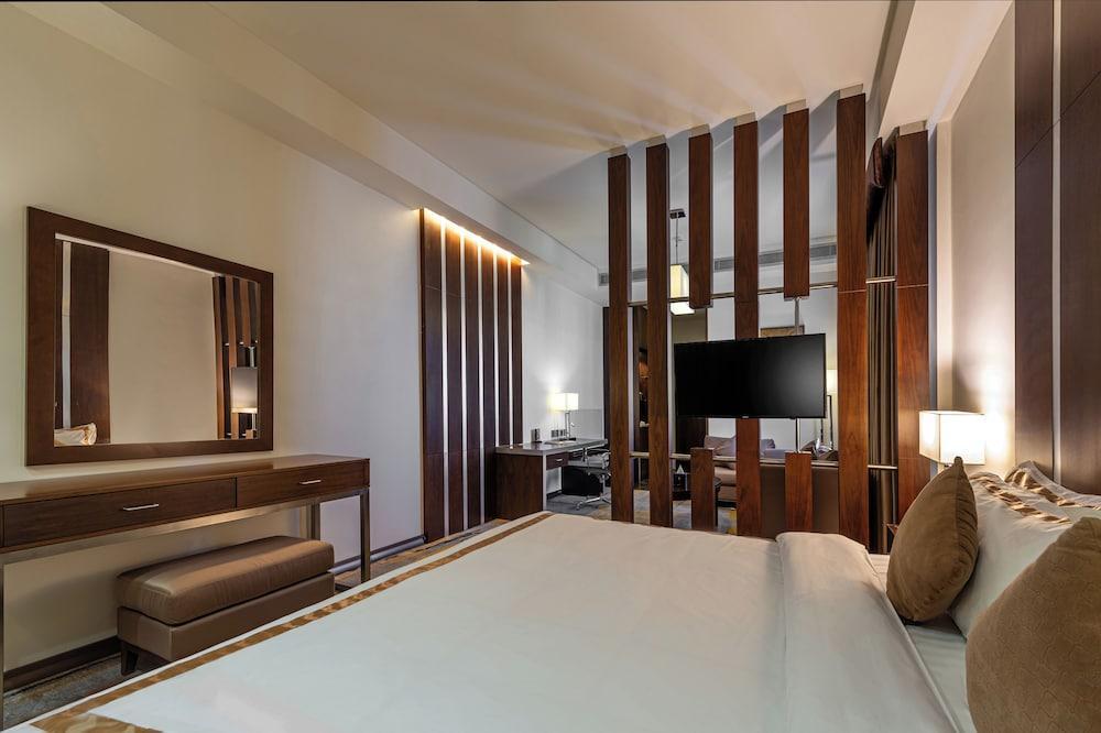 Sulaf Luxury Hotel - Tap to explore photos