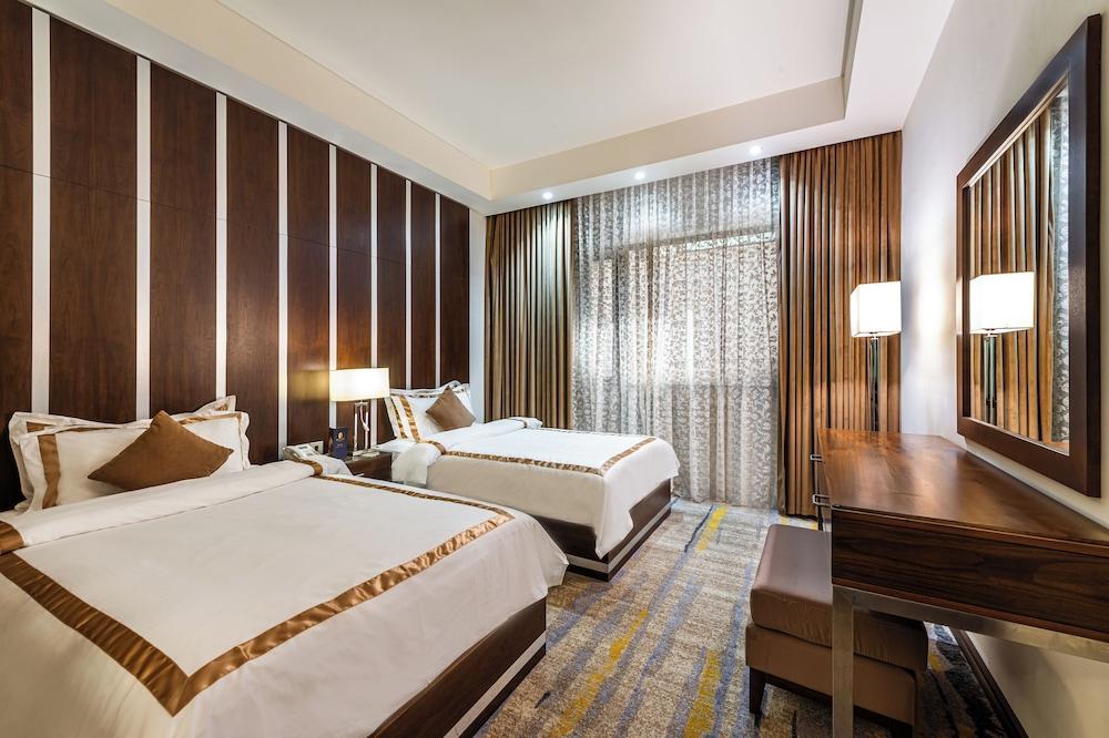 Sulaf Luxury Hotel Room Type - Deluxe Triple Room, 3 Single Beds, Balcony Sulaf Luxury Hotel Room Type - Deluxe Triple Room, 3 Single Beds, Balcony