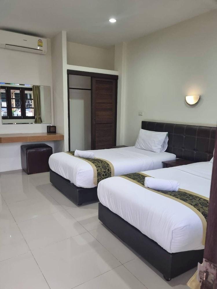 Kanlaya Park Apartment Hotel Room Type - Deluxe Twin Room