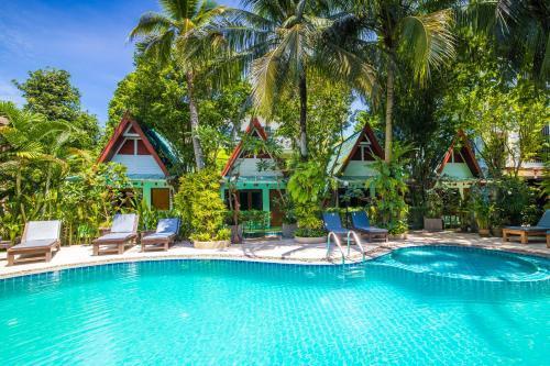 Phuket Meet Holiday Hotel-Rawai 普吉岛相遇花园度假酒店-拉威店 Room Type - Bungalow with Garden View Phuket Meet Holiday Hotel-Rawai 普吉岛相遇花园度假酒店-拉威店 Room Type - Bungalow with Garden View