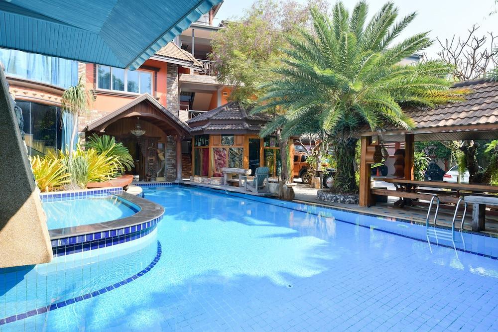 OYO Maesri Resort - Tap to explore photos