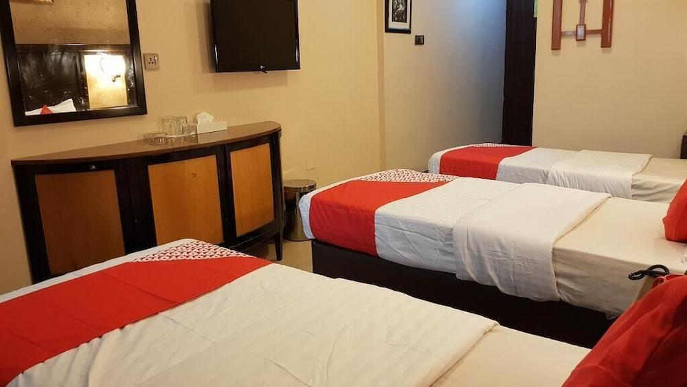 RAHAB HOTEL Room Type - Standard Triple Room