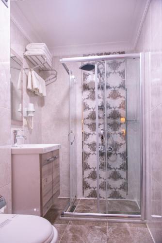 KARAMANS SİRKECİ SUİTES HOTEL - Tap to explore photos