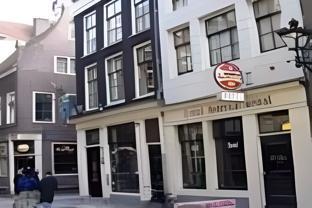 Hotel Internationaal - Tap to explore photos