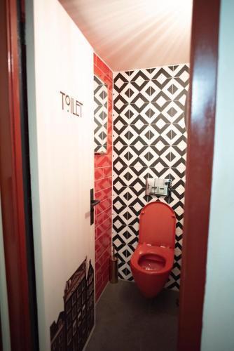 Hotel Internationaal Room Type - Twin Room with Shared Bathroom