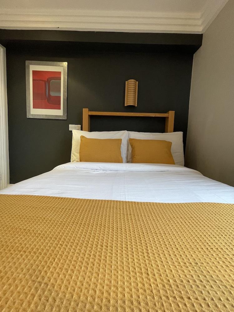 Shandon Hotel Room Type - Standard Double Room