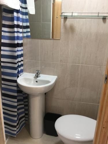 15 New Row Room Type - Quadruple Room with Private Bathroom 15 New Row Room Type - Quadruple Room with Private Bathroom