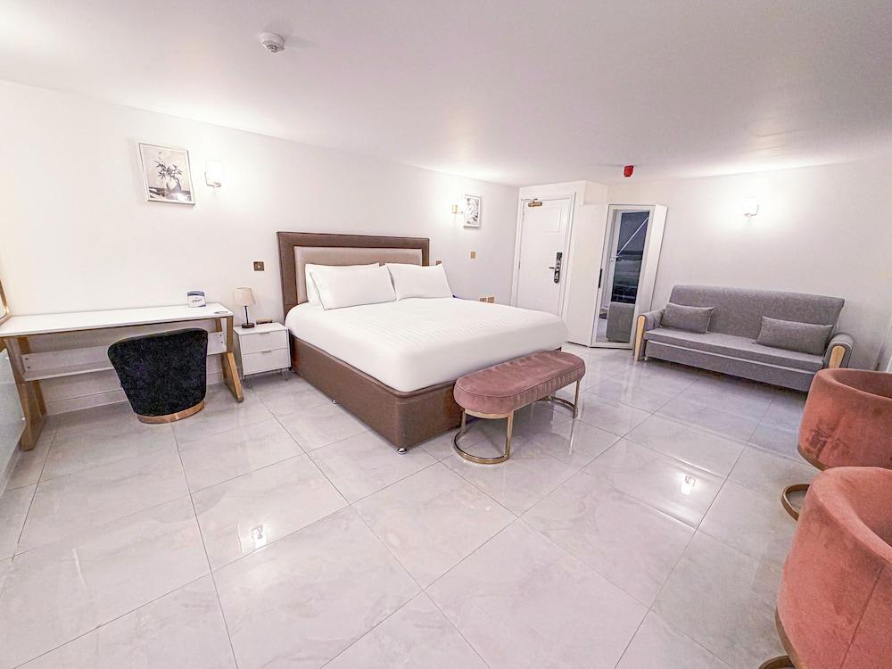 The Hadley Hotel Room Type - Executive Suite