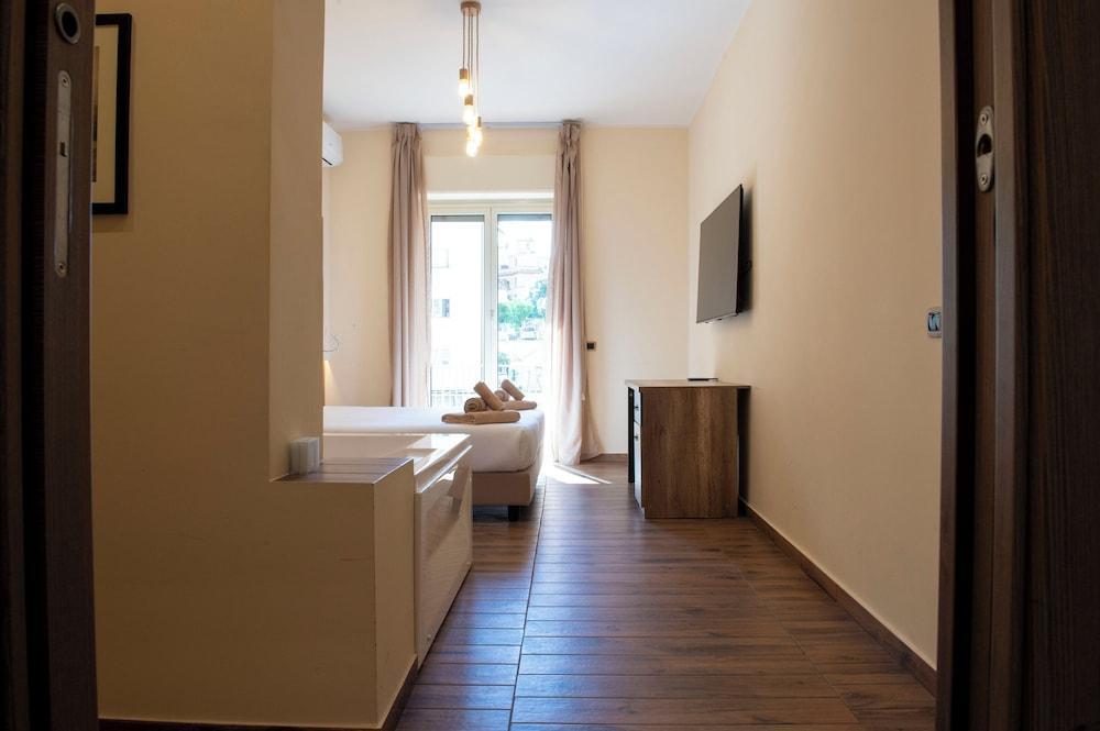 JSK Suite Room Type - Exclusive Double Room, Hot Tub