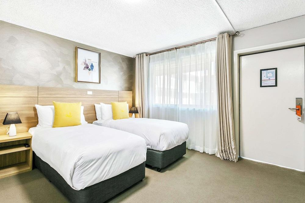 Quality Inn Sunshine Haberfield Room Type - Room, 2 Twin Beds, Non Smoking