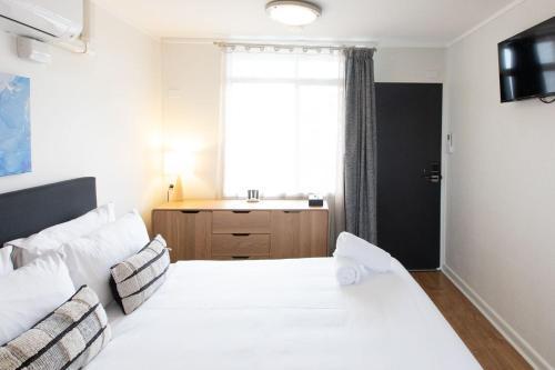 Blacktown Tavern Room Type - Standard Queen Room