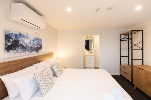 Blacktown Tavern Room Type - Superior King Room