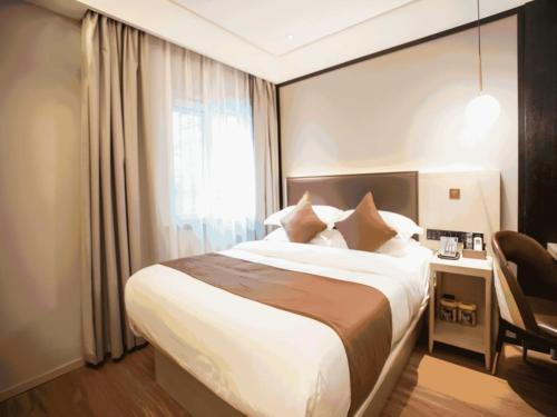GYA Shanghai Jiangpu Hotel - Tap to explore photos
