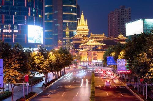 GreenTree Inn Shanghai Railway Station Macao Road - Tap to explore photos
