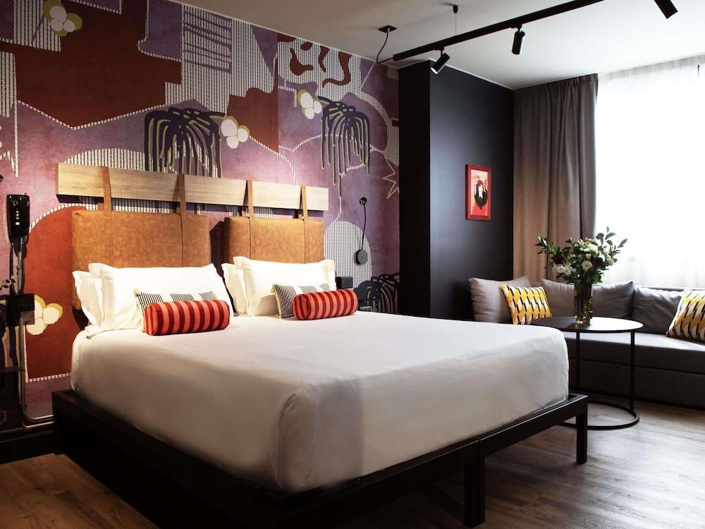 Mercure Roma Cinecittà Room Type - Privilege, Room, 1 Double Bed with Sofa bed