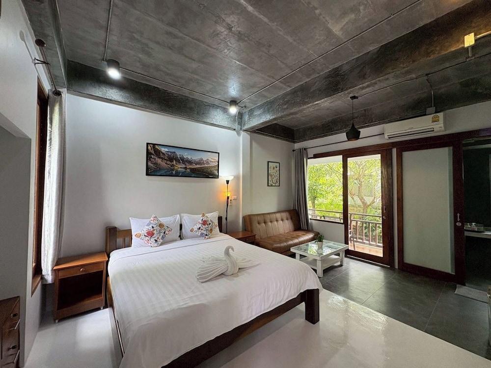 Tann Anda Resort Room Type - Deluxe with Balcony