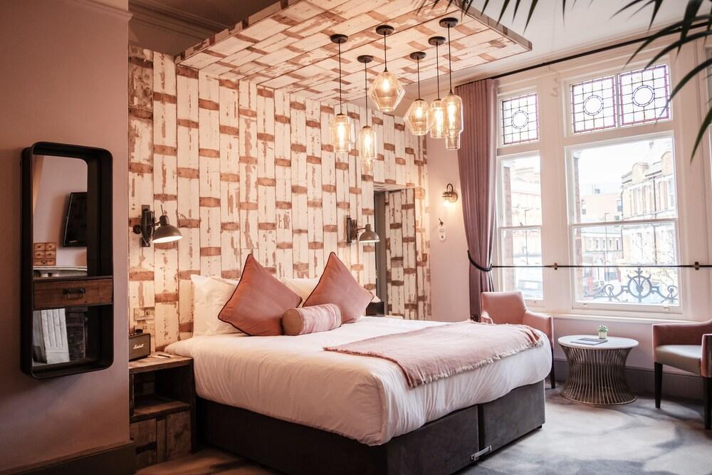 Half Moon Room Type - Double Room