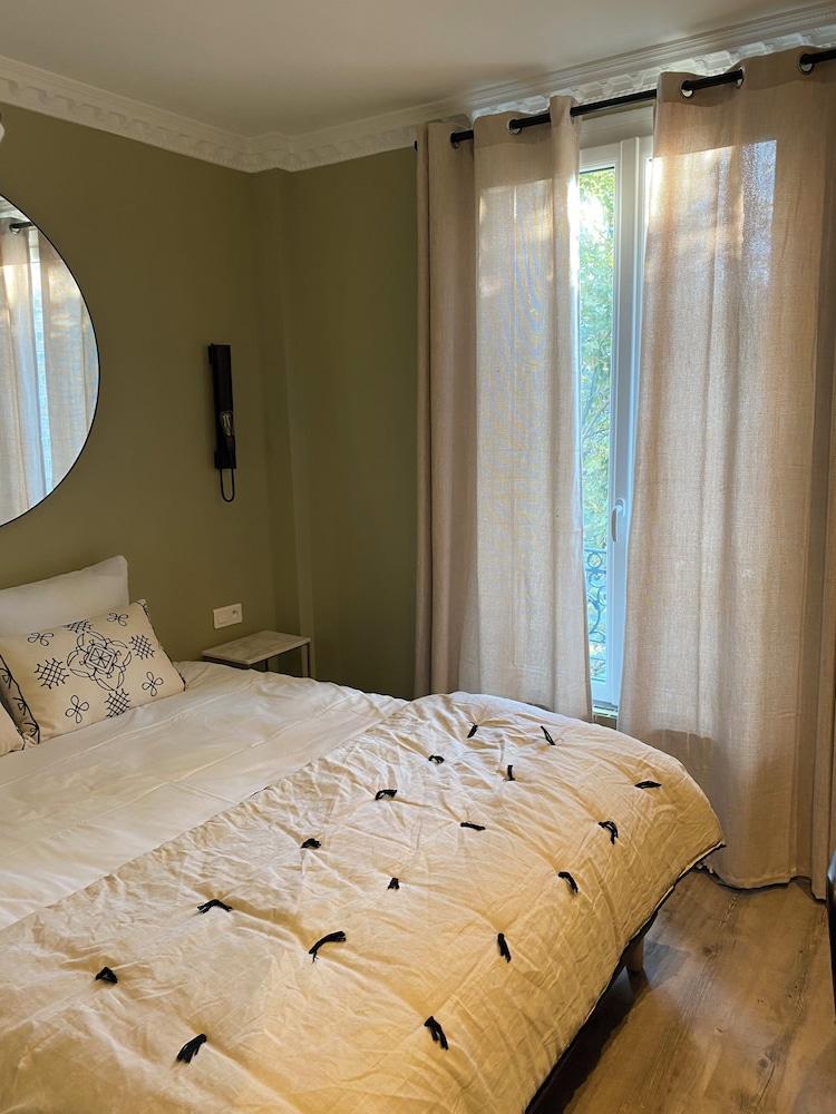 Le Grand Albert 1er Room Type - Standard Double Room