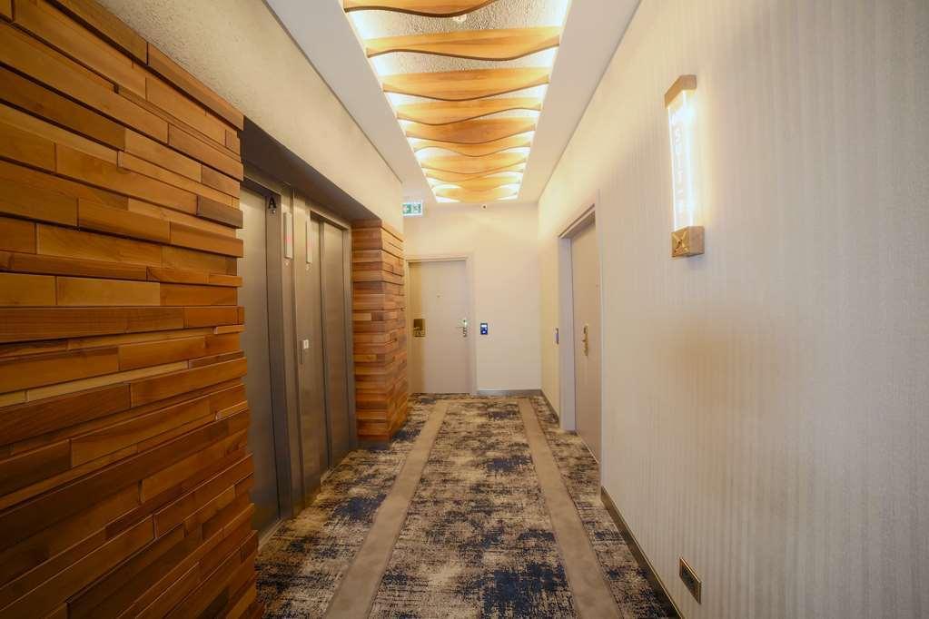 Tryp by Wyndham Istanbul Topkapi - Tap to explore photos