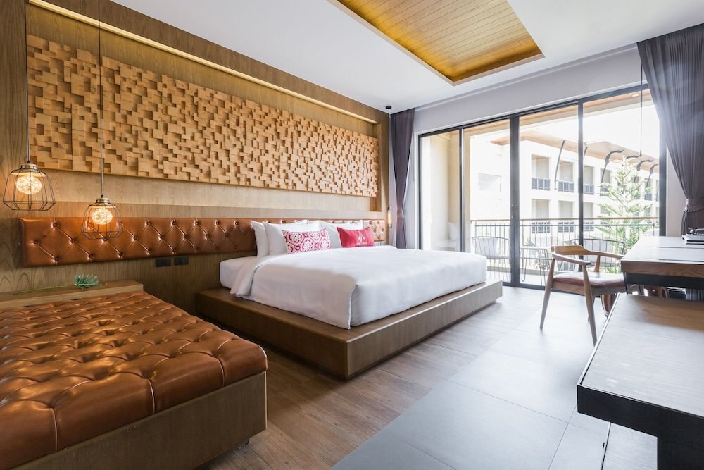 Aurico Kata Resort & Spa Room Type - Aurico Deluxe Over the Pool