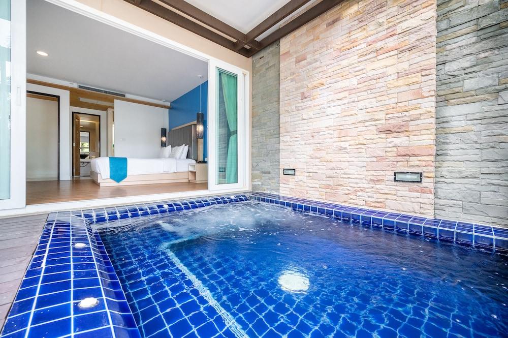 Hotel COCO Phuket Bangtao Room Type - Family 2 Bedroom Suite Pool View Jacuzzi Hotel COCO Phuket Bangtao Room Type - Family 2 Bedroom Suite Pool View Jacuzzi