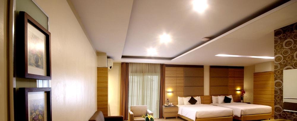 Hotel Gren Alia Cikini Room Type - Family Room