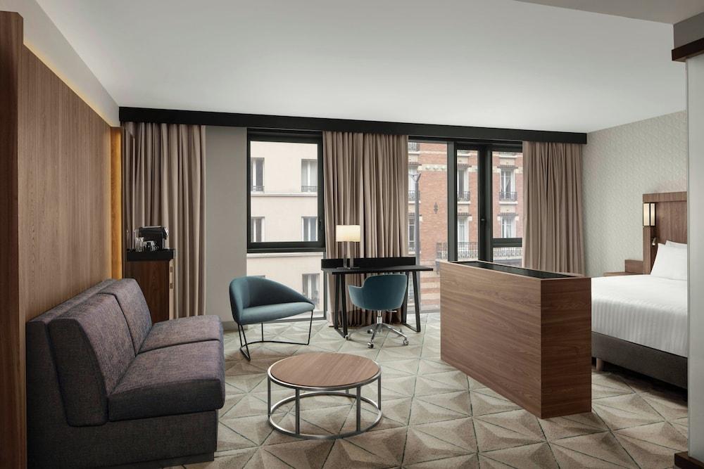 Courtyard by Marriott Paris Porte de Versailles Room Type - Executive Suite, 1 Bedroom