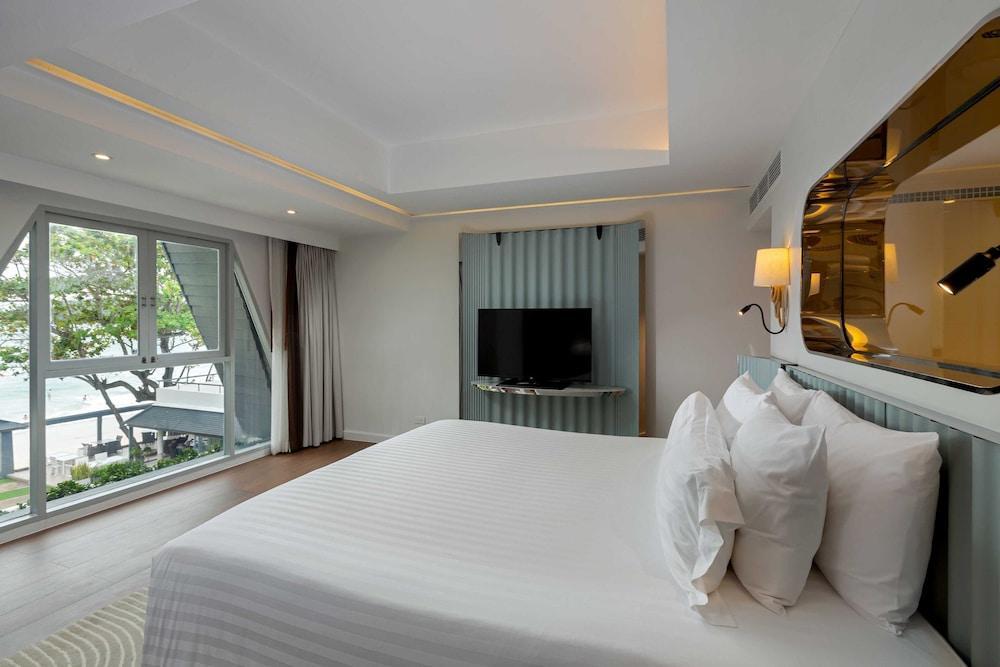 The Boathouse Phuket Room Type - Junior Suite