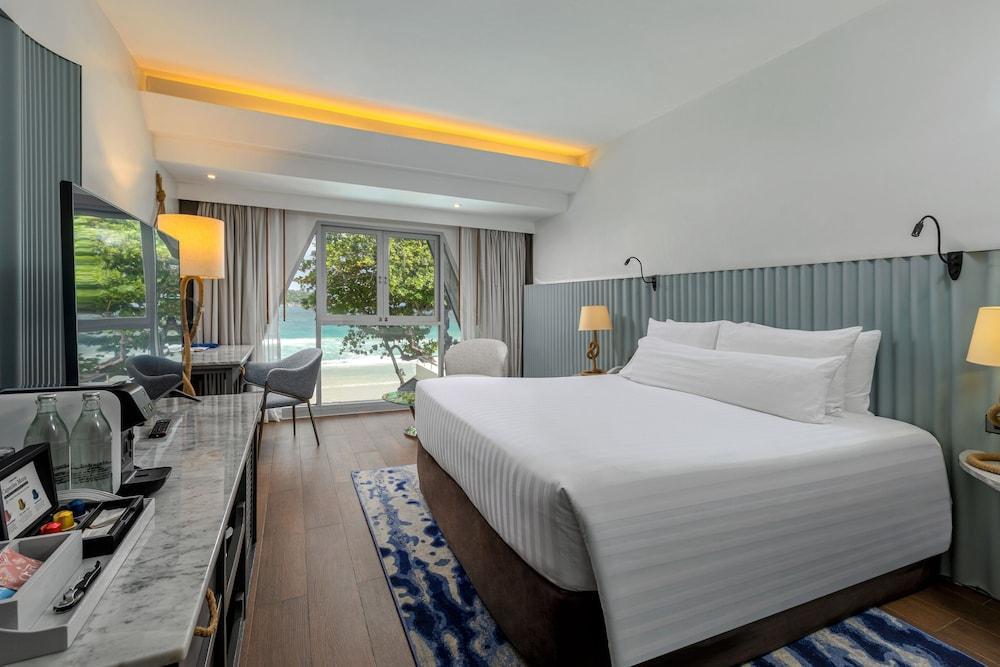 The Boathouse Phuket Room Type - Deluxe Room, Sea View