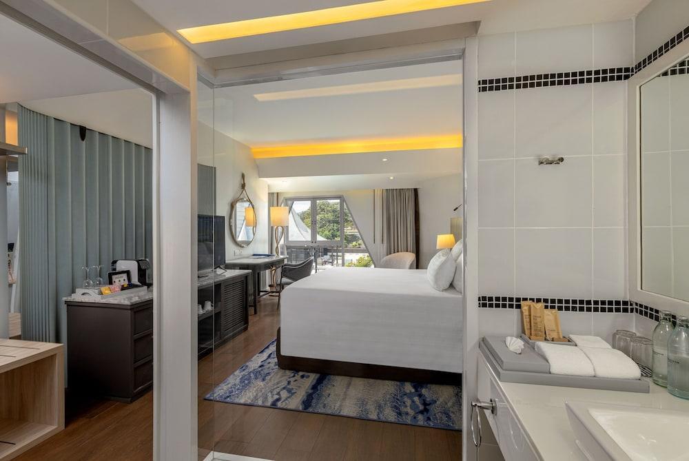 The Boathouse Phuket Room Type - Deluxe Room